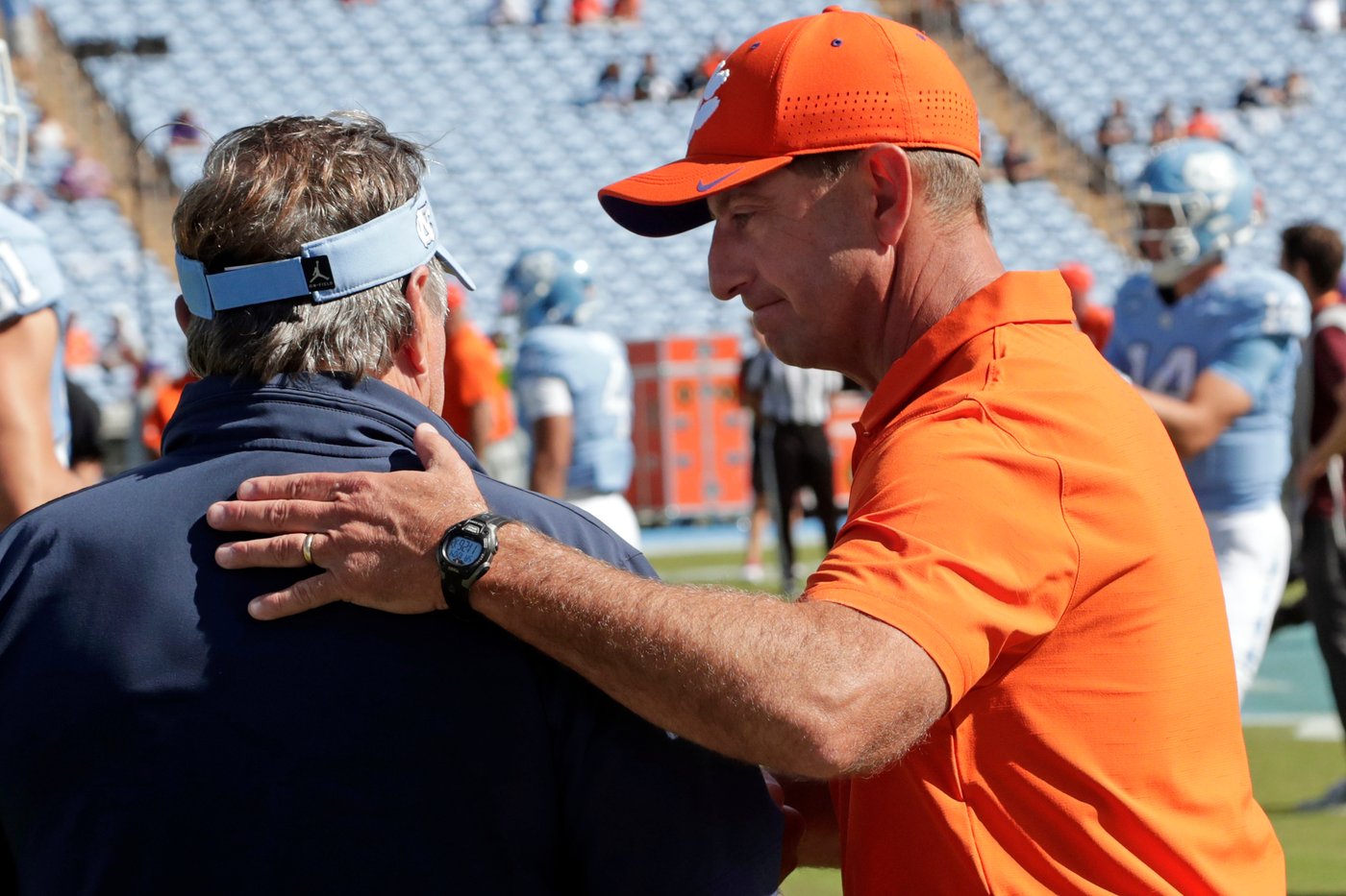 Dabo Swinney and Clemson find positives after a bye. Bill Belichick and UNC find more of the same | iNFOnews.ca