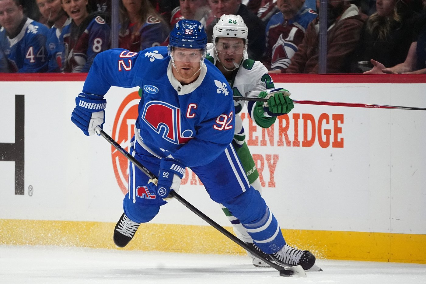Jarvis has short-hander, lone shootout score in Hurricanes' 5-4 victory over Avalanche | iNFOnews.ca