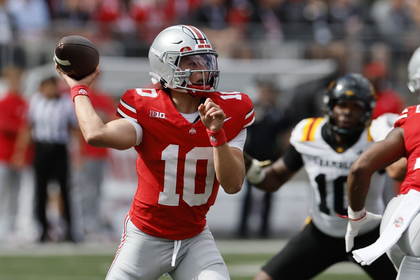 Julian Sayin sets completions mark and No. 1 Ohio State rolls past Grambling State 70-0 | iNFOnews.ca Julian Sayin sets completions mark and No. 1 Ohio State rolls past Grambling State 70-0 | iNFOnews.ca