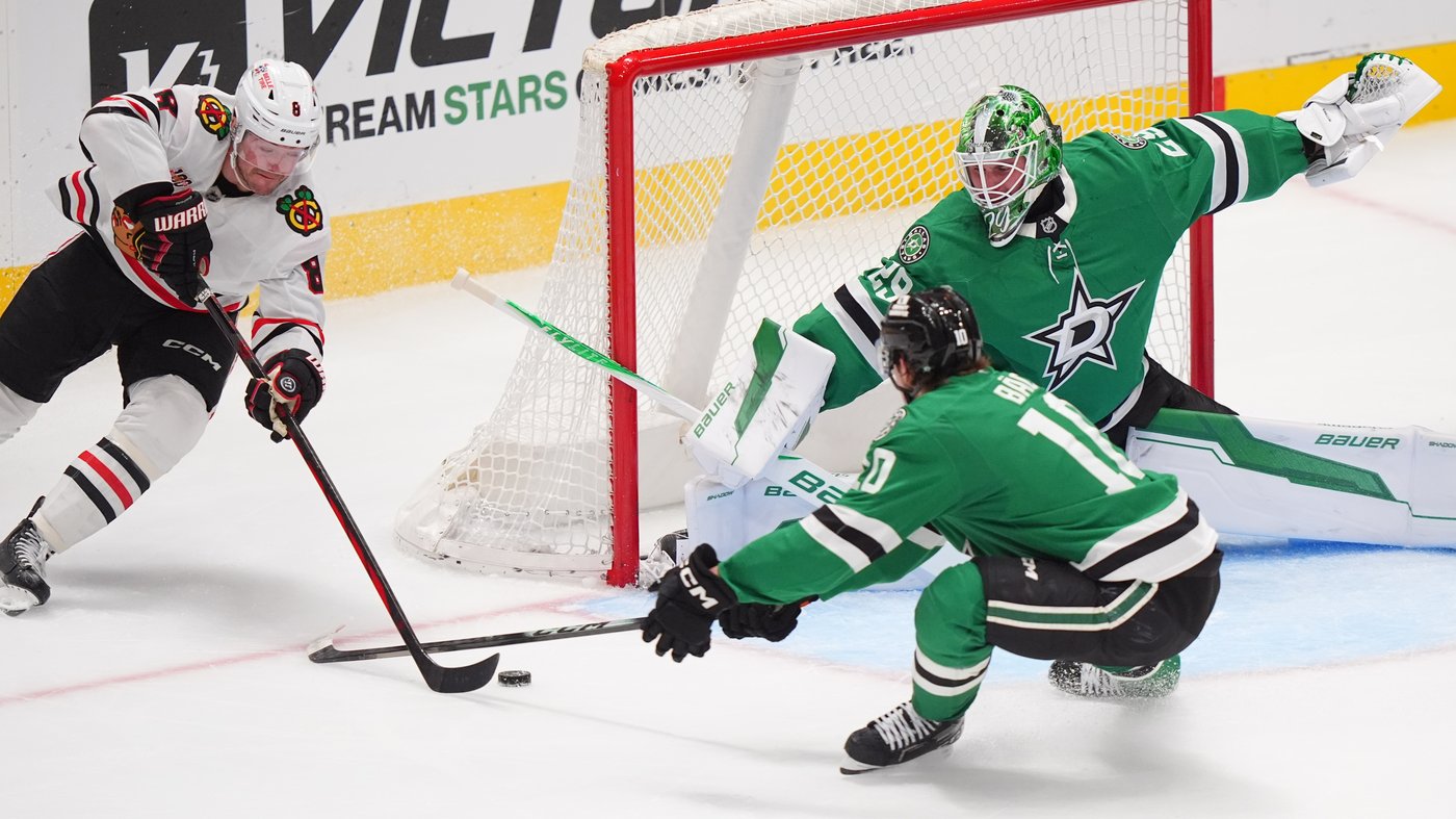 NHL-worst Blackhawks snap 6-game skid with a 4-3, shootout victory over the Stars | iNFOnews.ca NHL-worst Blackhawks snap 6-game skid with a 4-3, shootout victory over the Stars | iNFOnews.ca