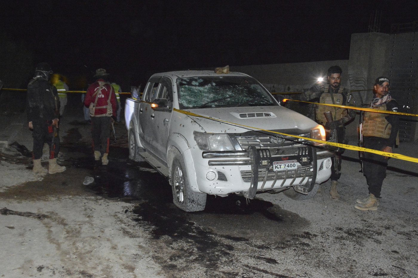 A suicide bombing near a political rally in southwestern Pakistan kills 13 and wounds 30 | iNFOnews.ca A suicide bombing near a political rally in southwestern Pakistan kills 13 and wounds 30 | iNFOnews.ca