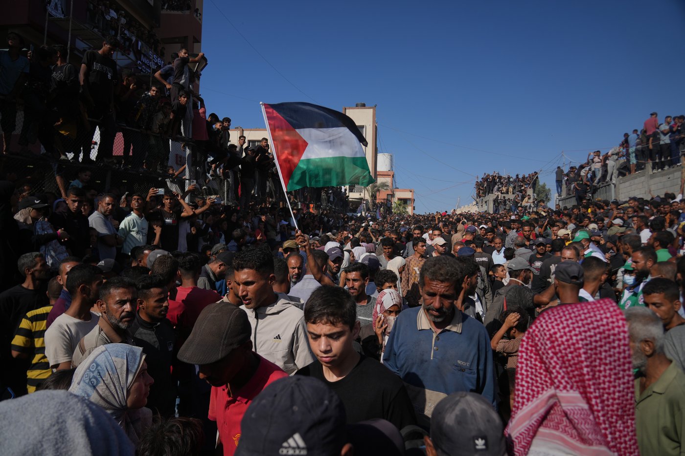 Israel plans to halve aid into Gaza over slow return of dead hostages, a test for the Gaza ceasefire | iNFOnews.ca Israel plans to halve aid into Gaza over slow return of dead hostages, a test for the Gaza ceasefire | iNFOnews.ca