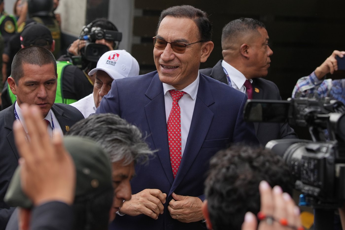 Peru sentences former President Vizcarra to 14 years in prison for corruption | iNFOnews.ca
