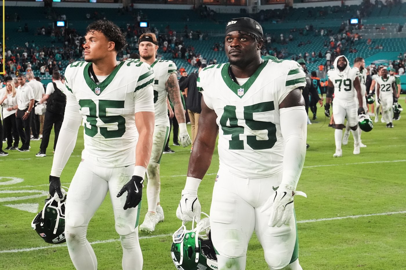 Justin Fields 'not losing faith' after Jets fall to 0-4 under first-year coach Aaron Glenn | iNFOnews.ca