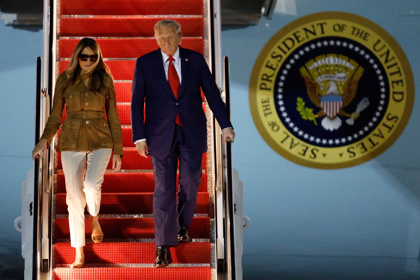 Trump asks the Supreme Court to allow him to enforce transgender and nonbinary passport policy | iNFOnews.ca