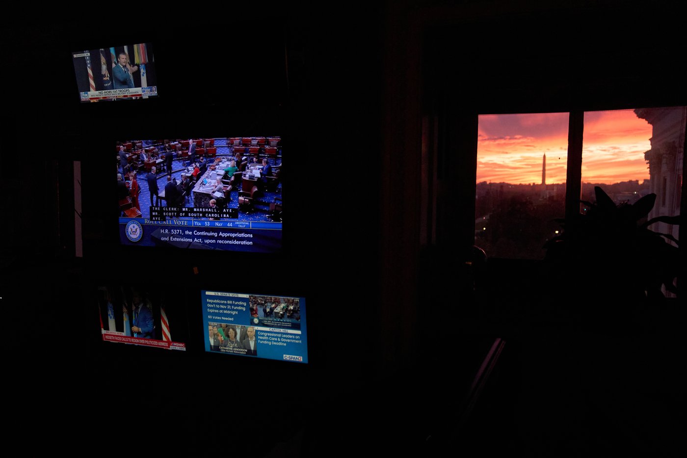 A government shutdown sparks a new wave of uncertainty, in photos | iNFOnews.ca