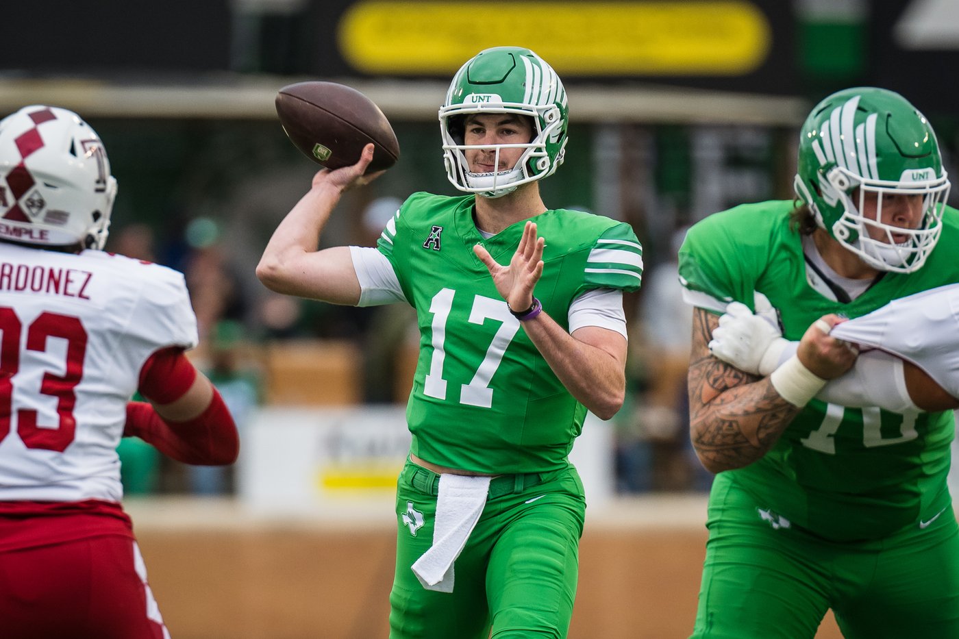 Drew Mestemaker leads No. 21 North Texas over Temple 52-25 for spot in American title game | iNFOnews.ca