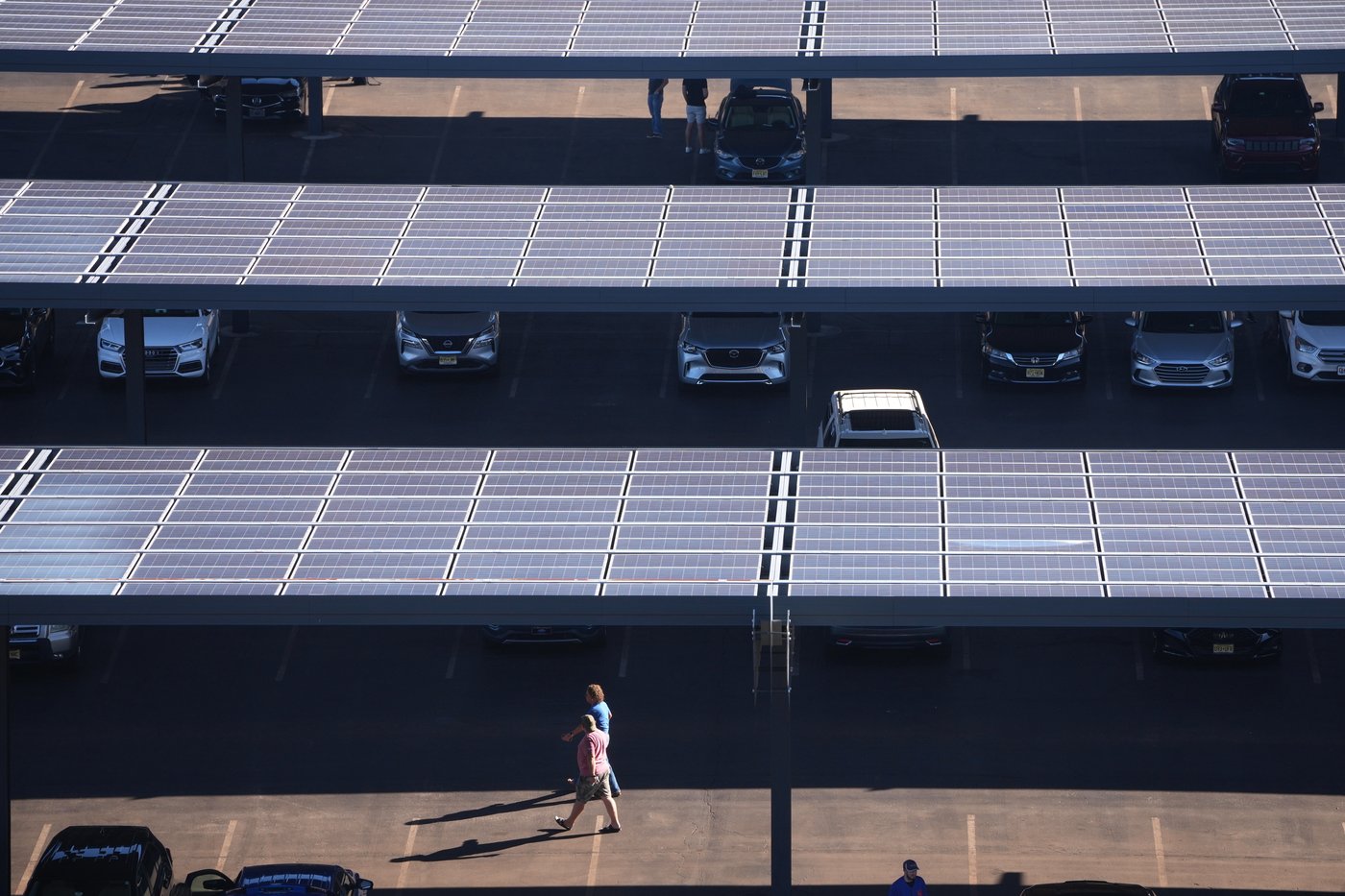From composting to solar panels, NFL stadiums are working to be more sustainable | iNFOnews.ca