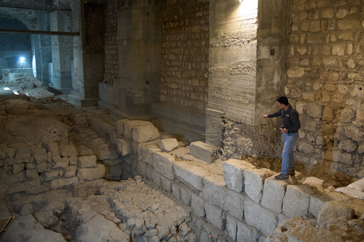 Archaeologists uncover intact section of ancient Jerusalem wall from Hanukkah era | iNFOnews.ca Archaeologists uncover intact section of ancient Jerusalem wall from Hanukkah era | iNFOnews.ca