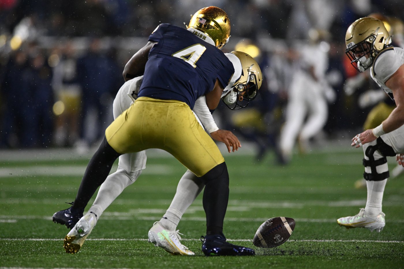 No. 9 Notre Dame faces a new challenge as pass defense navigates quick turnaround at No. 23 Pitt | iNFOnews.ca