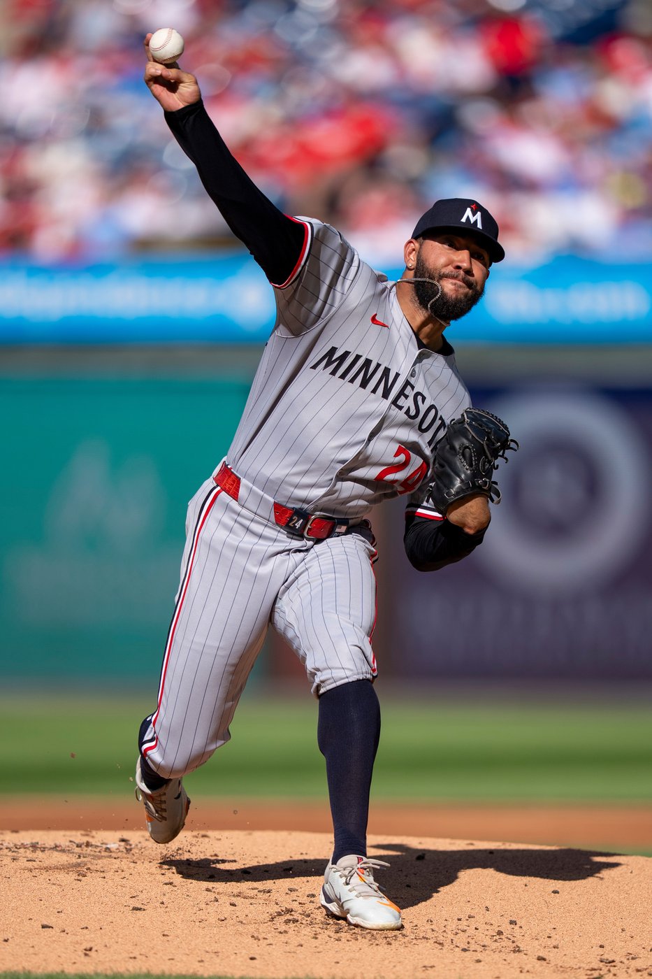 Turner wins NL batting title, Schwarber leads league in HRs, RBIs as Phillies beat Twins in finale | iNFOnews.ca