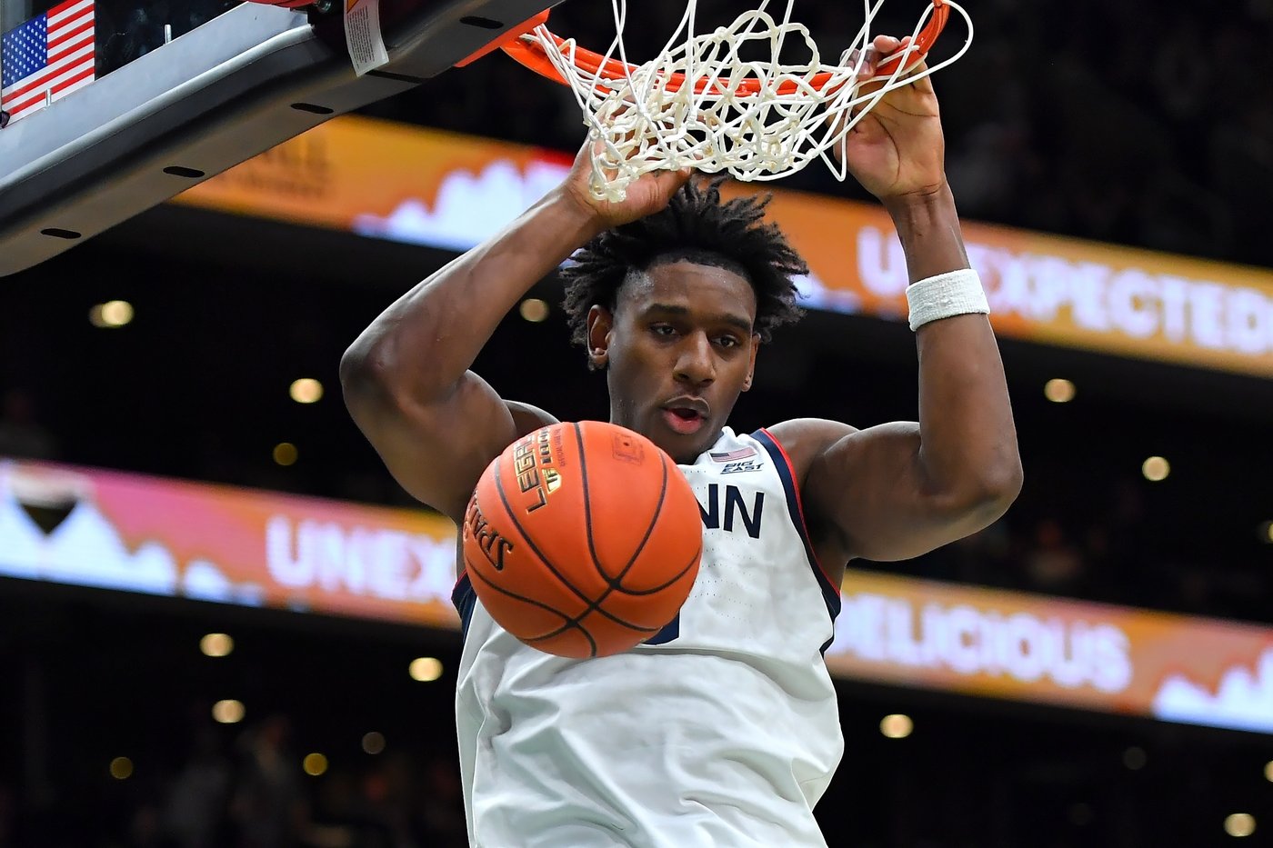Tarris Reed Jr., No. 3 UConn's top scorer and rebounder, to miss matchup with No. 4 Arizona | iNFOnews.ca