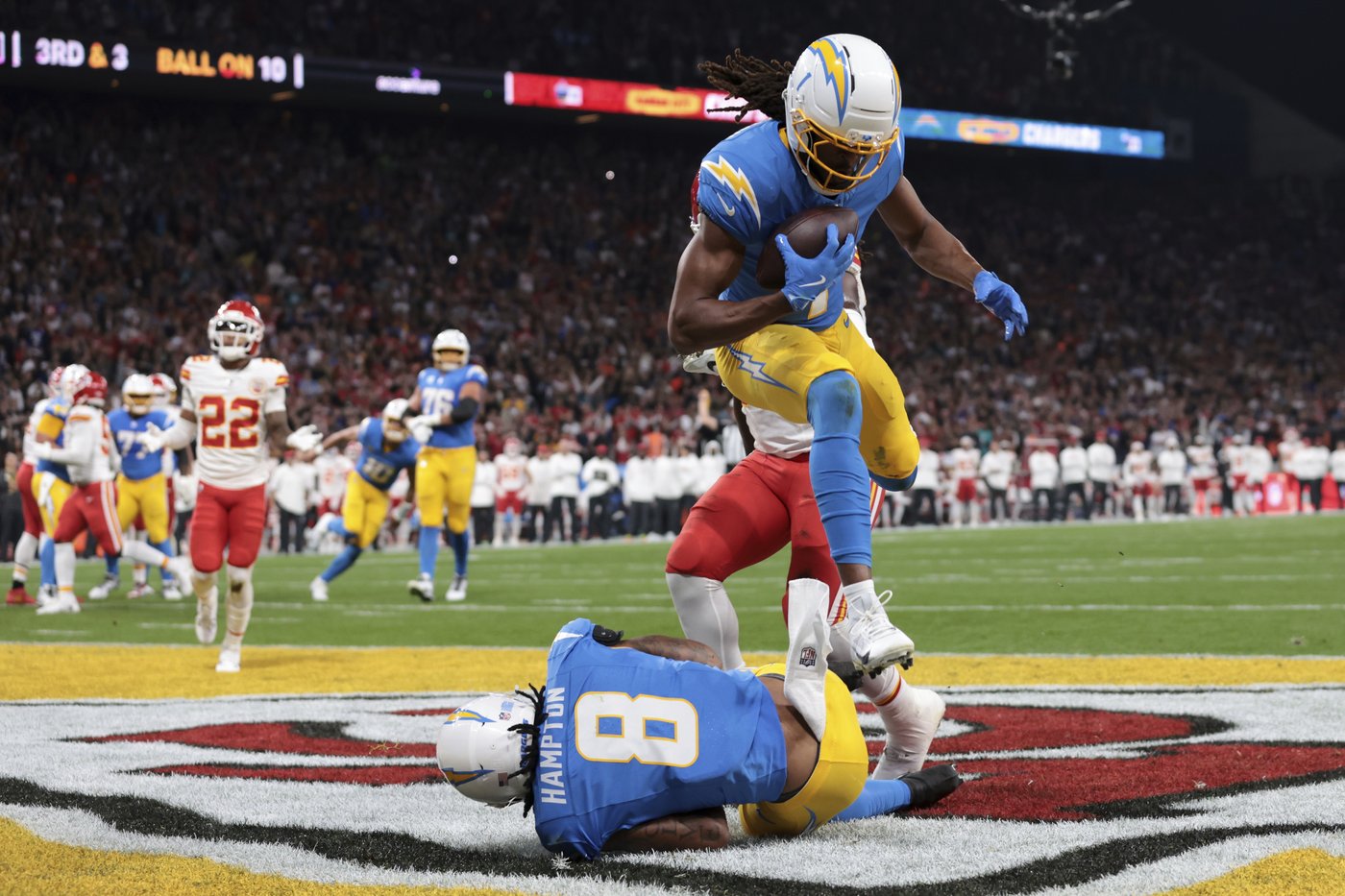 Top photos from Friday Night Football in Brazil where Chargers faced the Chiefs | iNFOnews.ca