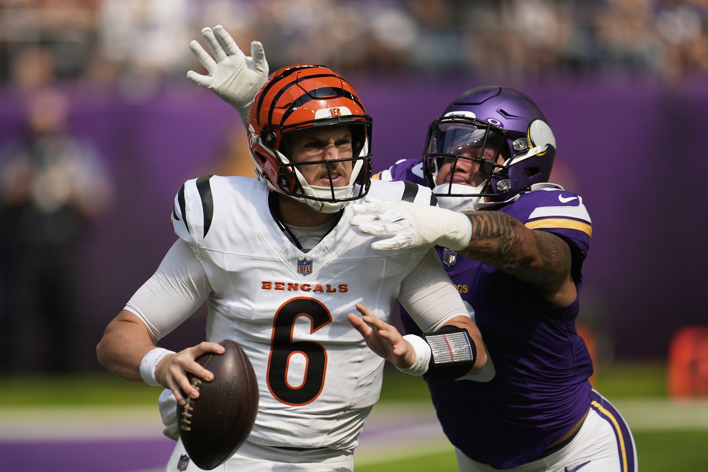 Vikings lean into their alternate identity with dominant defense and strong rushing attack | iNFOnews.ca