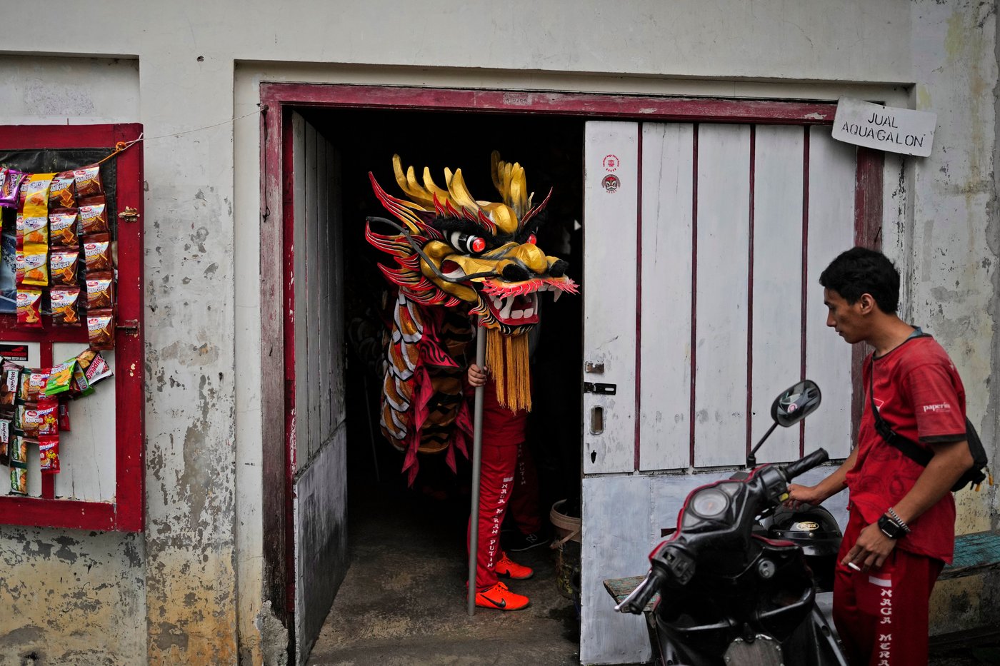 From devotion to rebellion, AP photos recorded Asia's many tones in 2025 | iNFOnews.ca