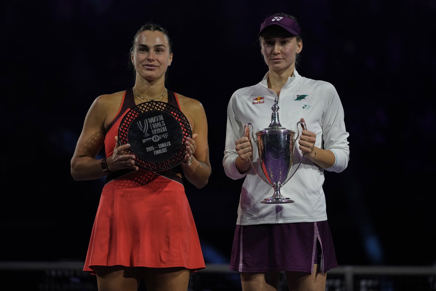 Rybakina beats No. 1-ranked Sabalenka to win WTA Finals | iNFOnews.ca