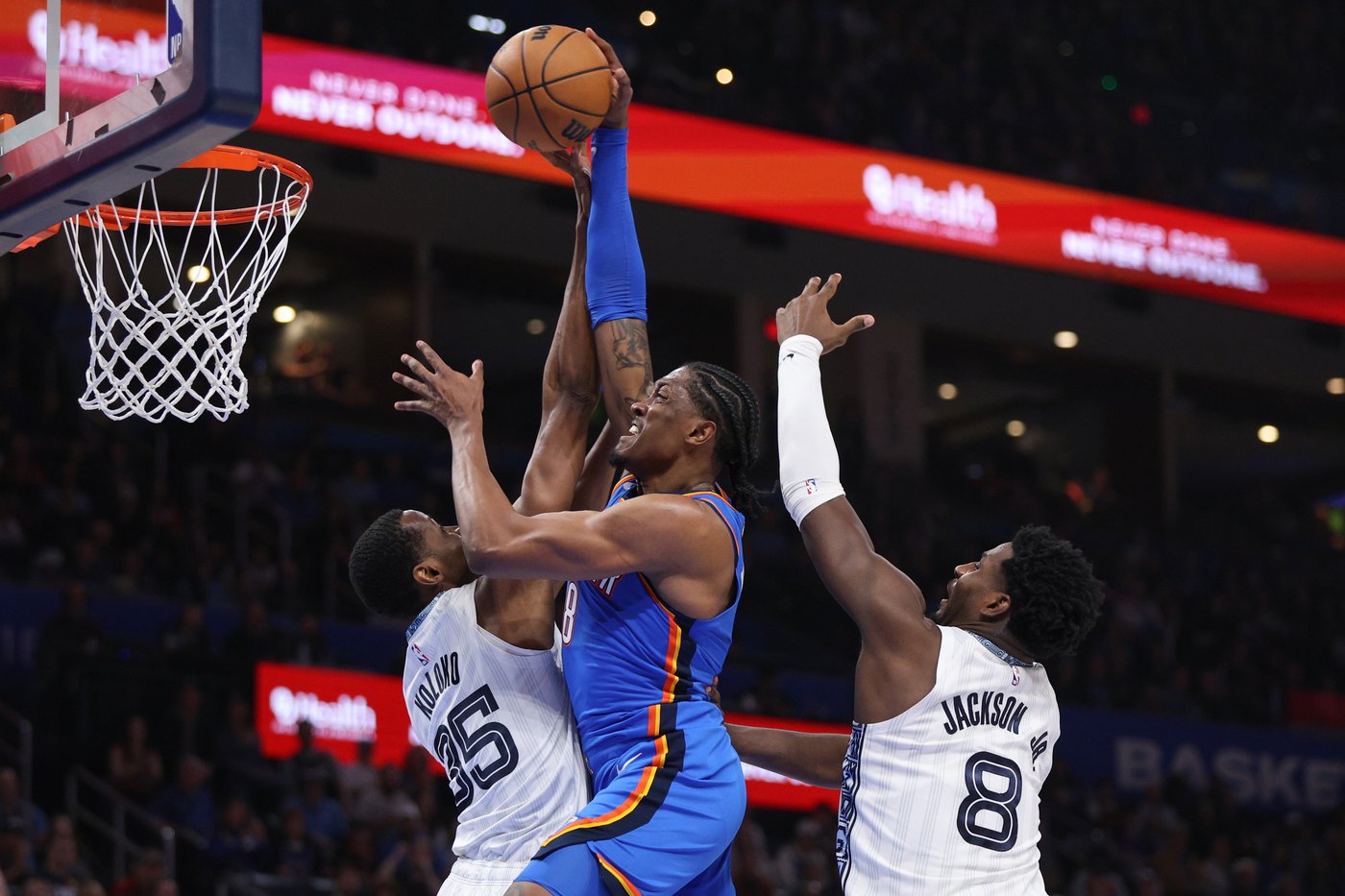Gilgeous-Alexander scores 31, Thunder rebound from 2 losses in 3 games to beat Grizzlies 119-103 | iNFOnews.ca