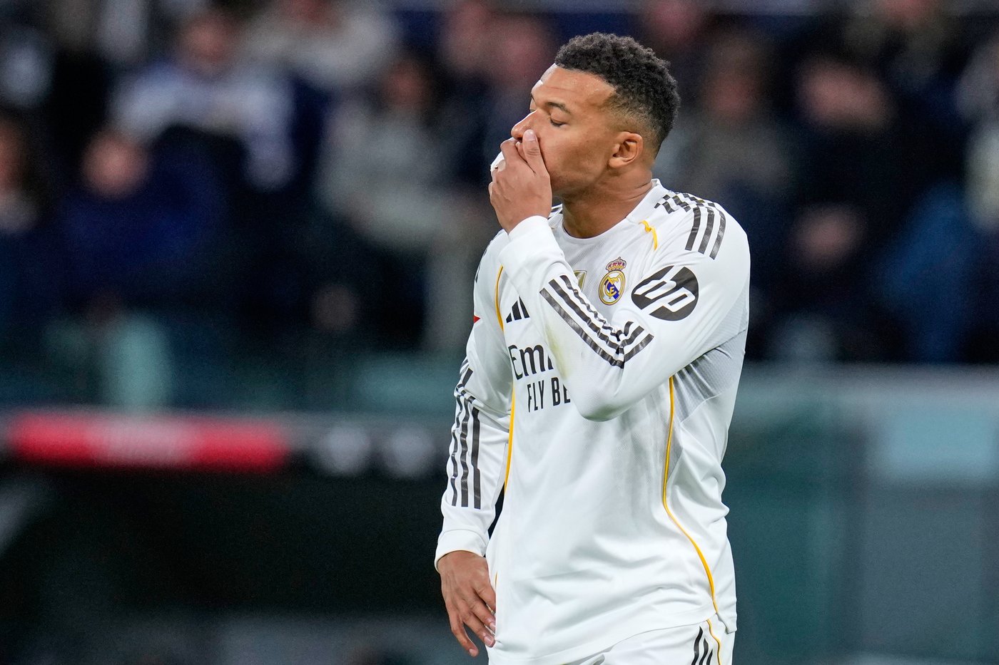 Nine-man Real Madrid loses at home for the 1st time this season | iNFOnews.ca Nine-man Real Madrid loses at home for the 1st time this season | iNFOnews.ca