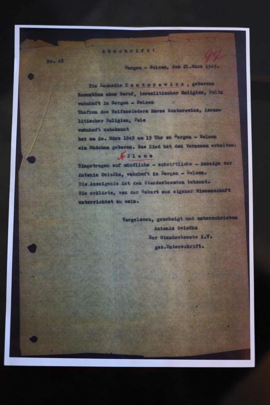 A Holocaust survivor born in a concentration camp shares her story | iNFOnews.ca