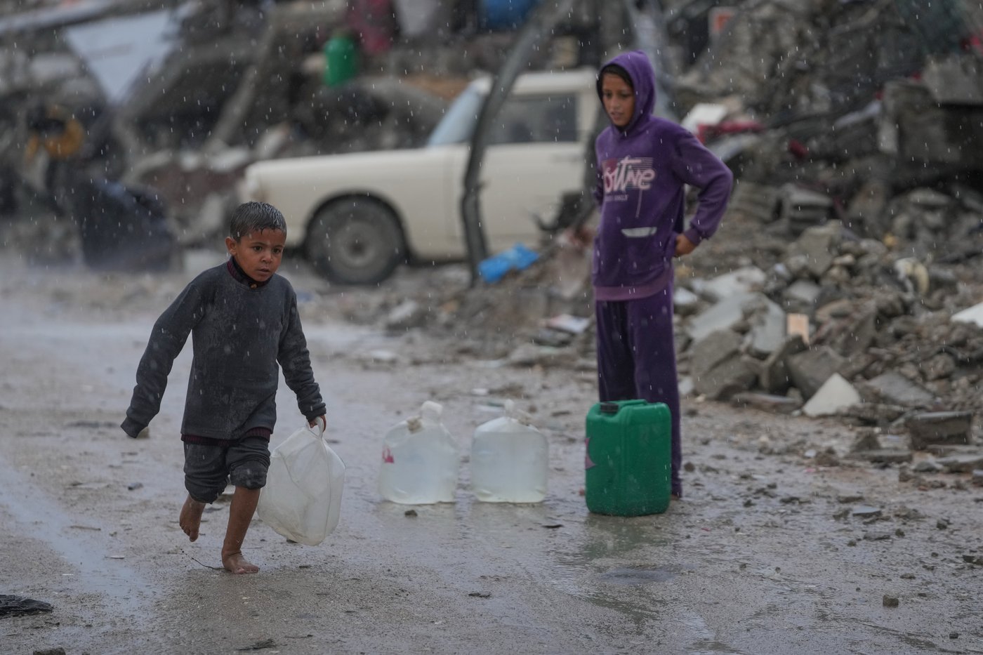 First major winter rains pummel Gaza and destroy makeshift shelters | iNFOnews.ca First major winter rains pummel Gaza and destroy makeshift shelters | iNFOnews.ca
