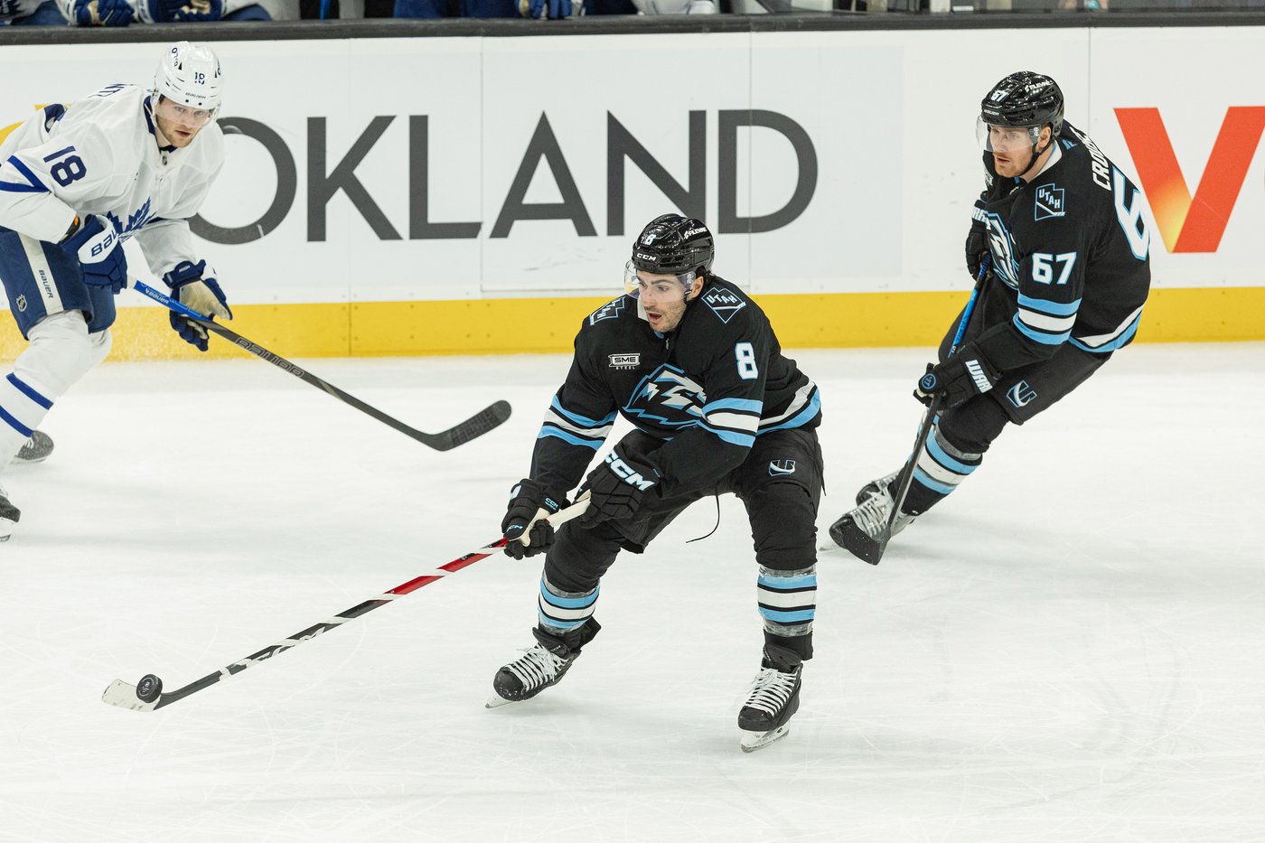 Guenther scores 2 goals as Mammoth beat Maple Leafs 6-1 | iNFOnews.ca