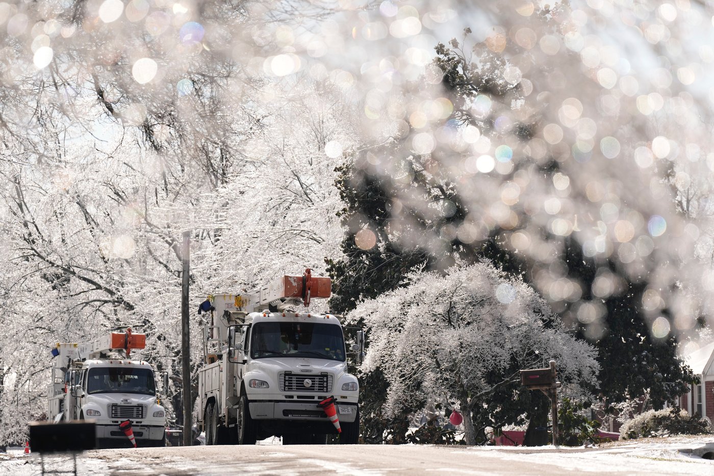 Worries deepen in US South after days of grappling with snow, ice and widespread outages | iNFOnews.ca
