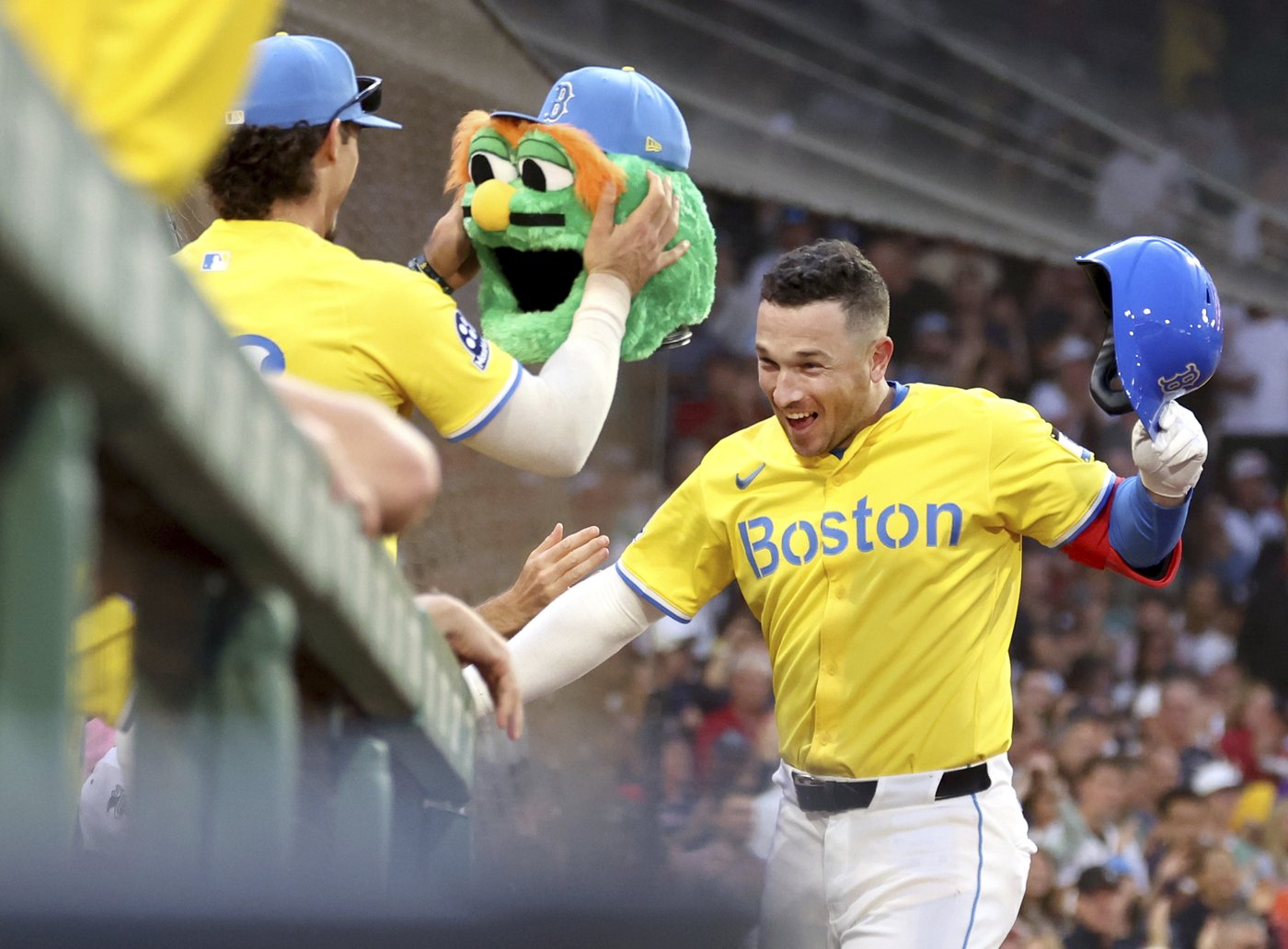 Max Fried helps the Yankees beat the Red Sox 5-3 to strengthen playoff position | iNFOnews.ca