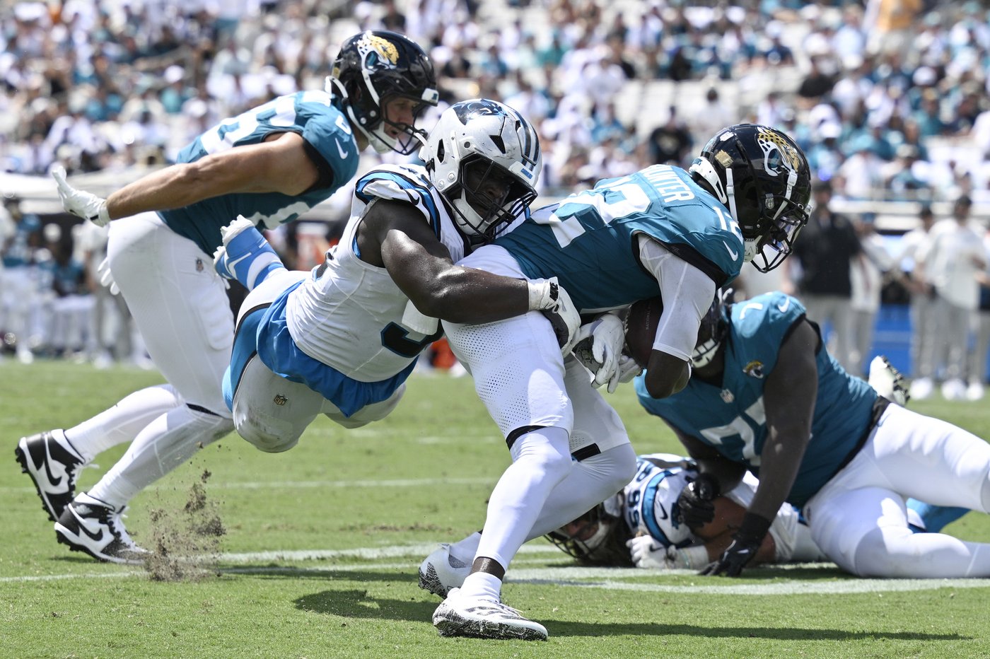 Panthers-Jaguars game gets ready to resume following severe weather and lightning delay | iNFOnews.ca Panthers-Jaguars game gets ready to resume following severe weather and lightning delay | iNFOnews.ca