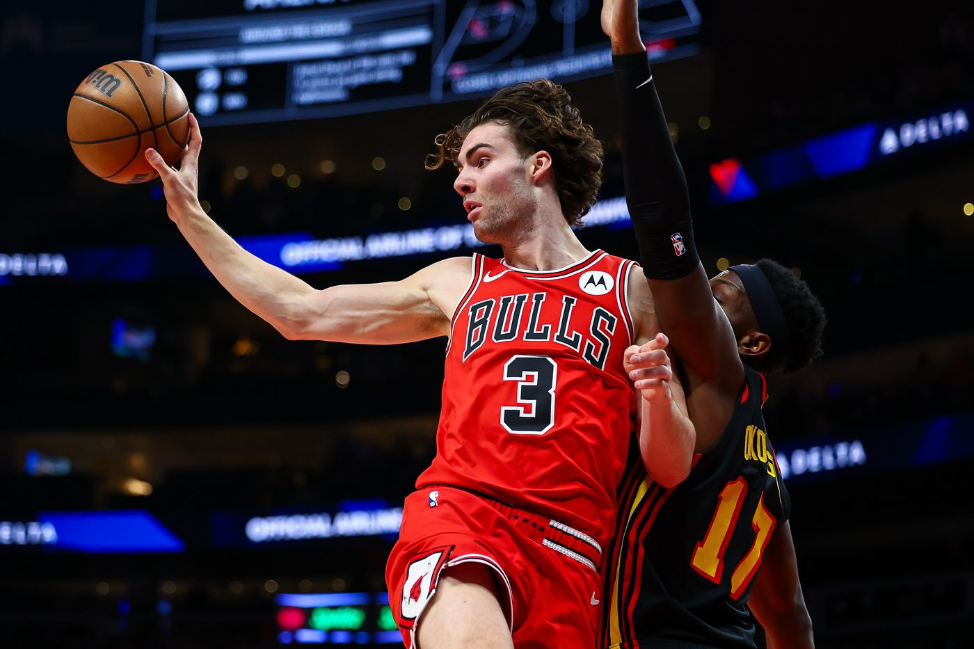 Bulls beat the Hawks 152-150 in the highest-scoring game in the NBA this season | iNFOnews.ca