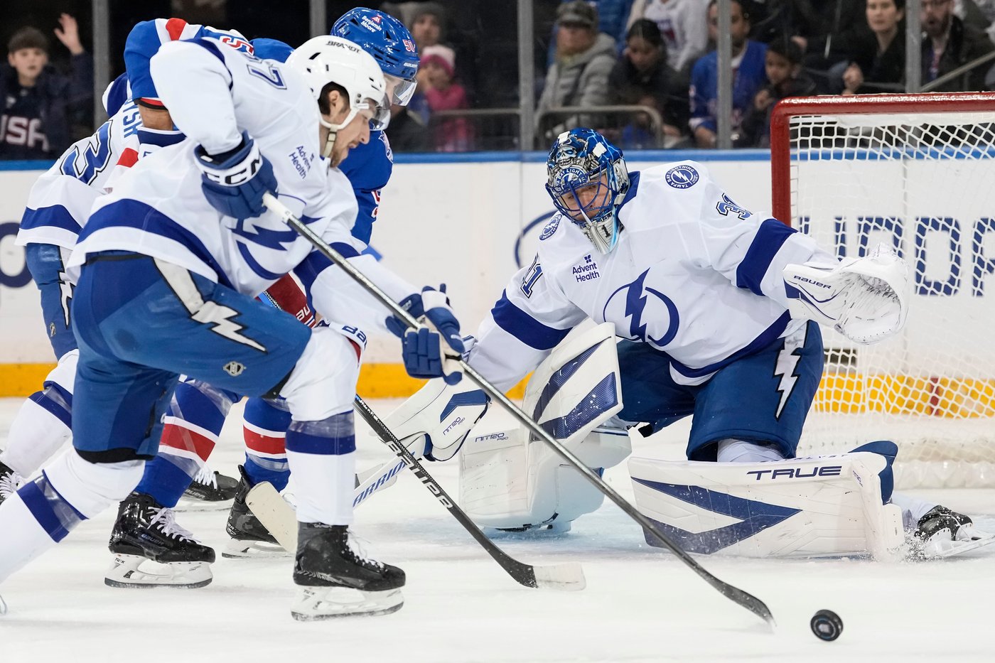 Hagel scores twice as Lightning beat Rangers 4-1 and extend winning streak to 7 games | iNFOnews.ca