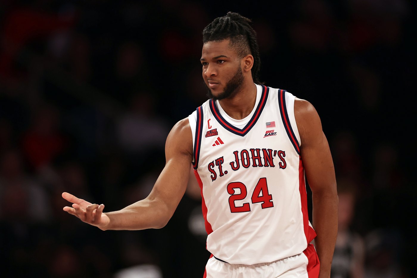 Rick Pitino's 900th win could come against his son when St. John's visits Xavier this weekend | iNFOnews.ca