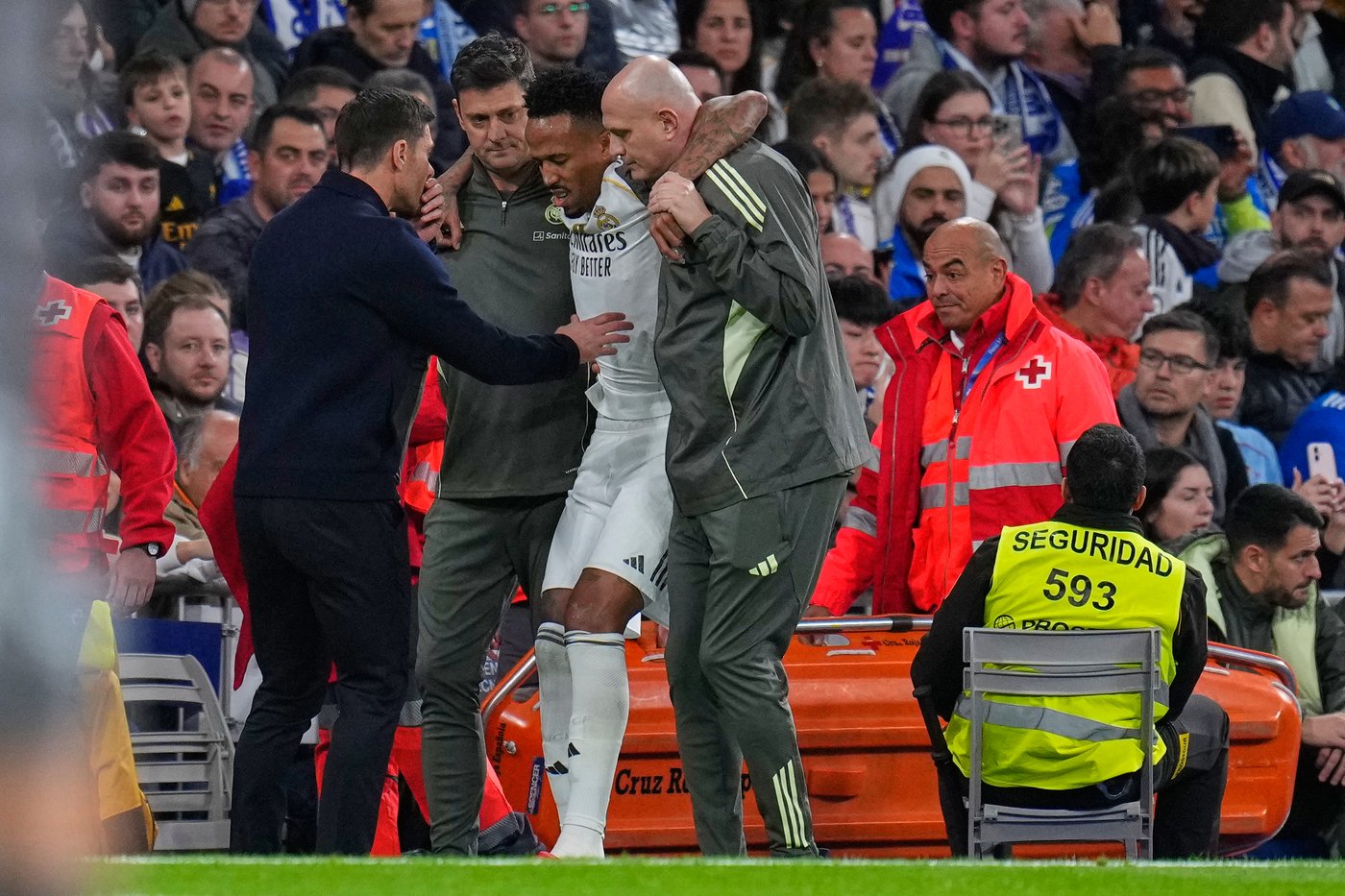 Real Madrid defender Éder Militão set to be sidelined for a few months because of injury | iNFOnews.ca