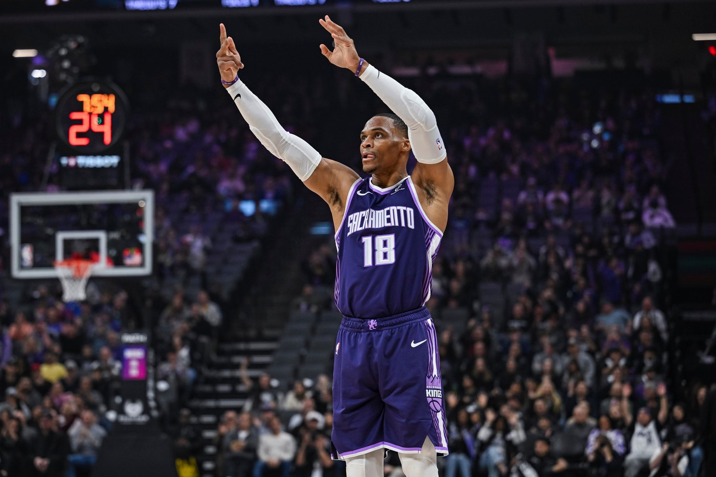 Schroeder hits late 3 in OT as Kings stun Rockets 125-124 | iNFOnews.ca