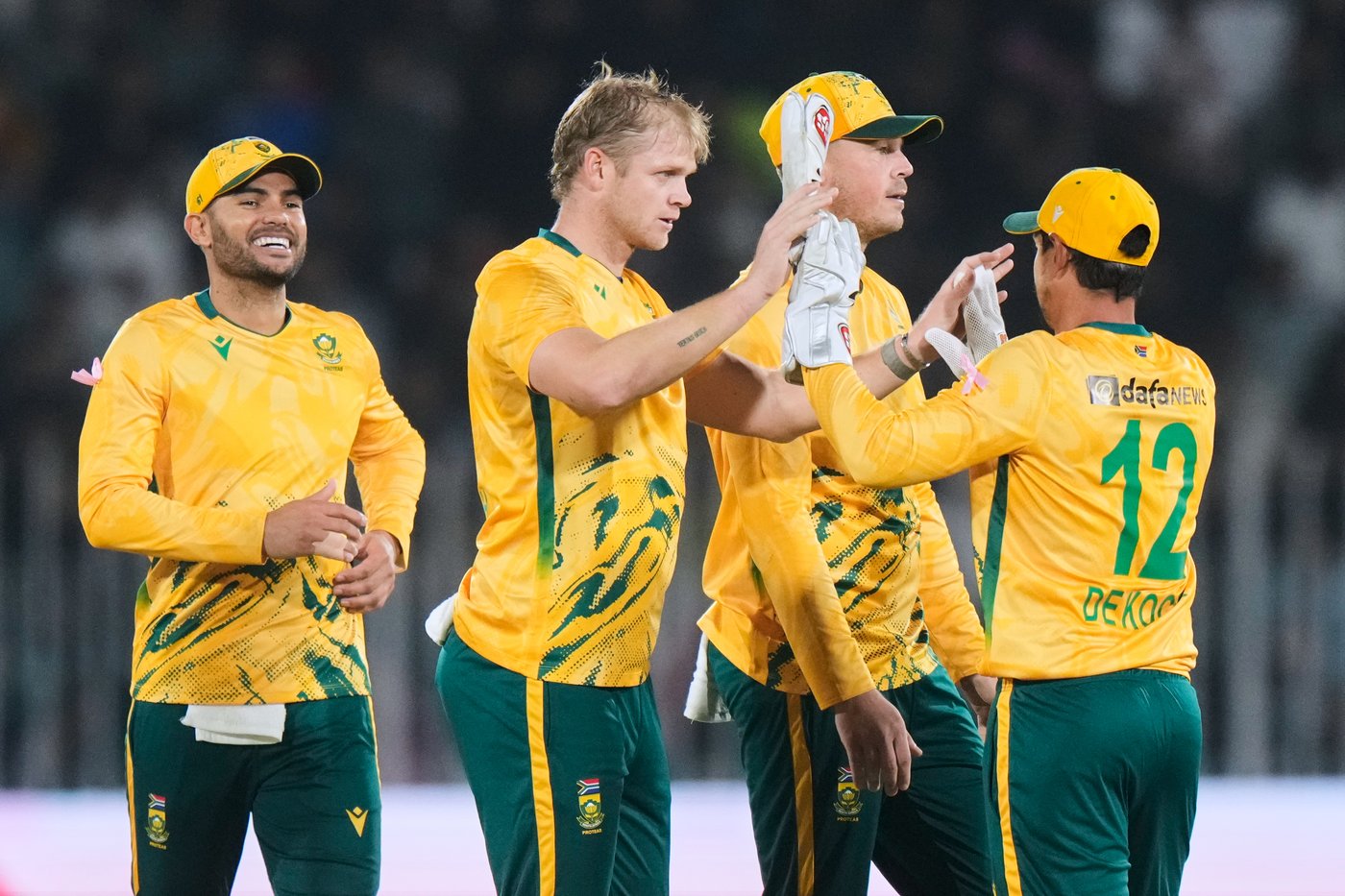 South Africa beats Pakistan as Babar goes for duck in his T20 comeback | iNFOnews.ca South Africa beats Pakistan as Babar goes for duck in his T20 comeback | iNFOnews.ca