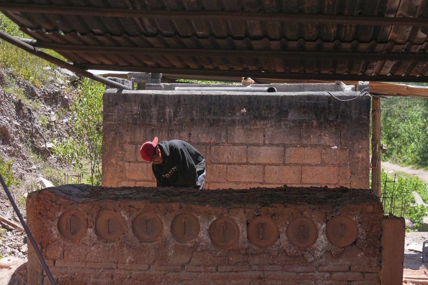A poisoned region: Takeaways from AP's report on a boom in mercury mining in central Mexico | iNFOnews.ca