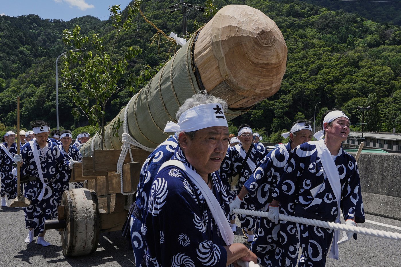 Photos show historic Japanese shrine that is torn down and rebuilt every 20 years | iNFOnews.ca