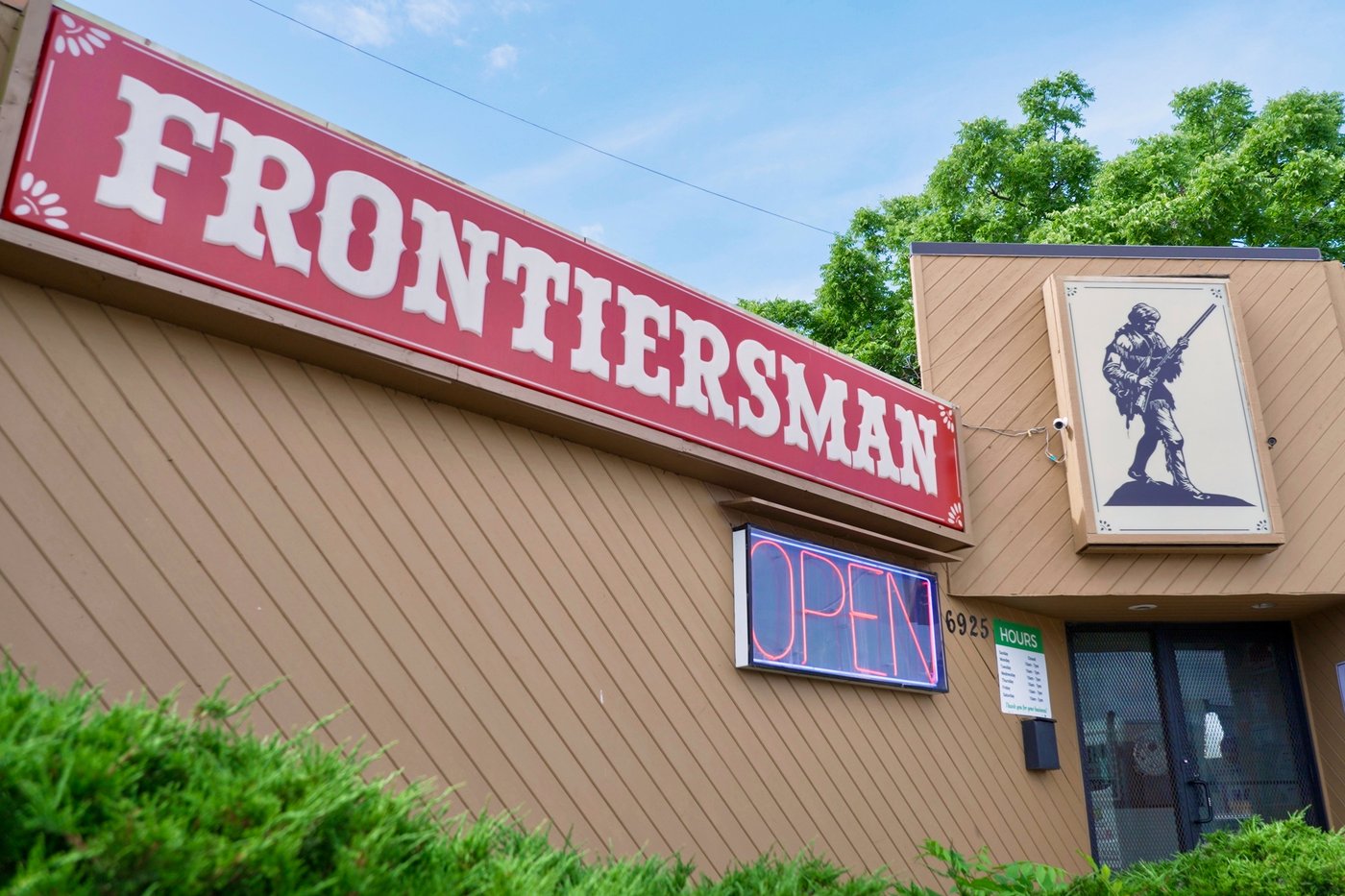 Gun store owner says shooter who killed 2 schoolchildren showed no warning signs before attack | iNFOnews.ca Gun store owner says shooter who killed 2 schoolchildren showed no warning signs before attack | iNFOnews.ca