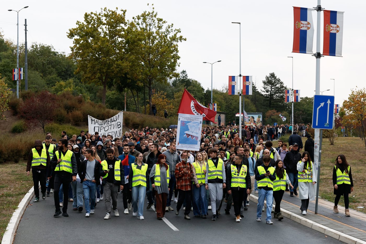 Thousands march in Serbia in persistent resistance to autocratic leader Vucic | iNFOnews.ca