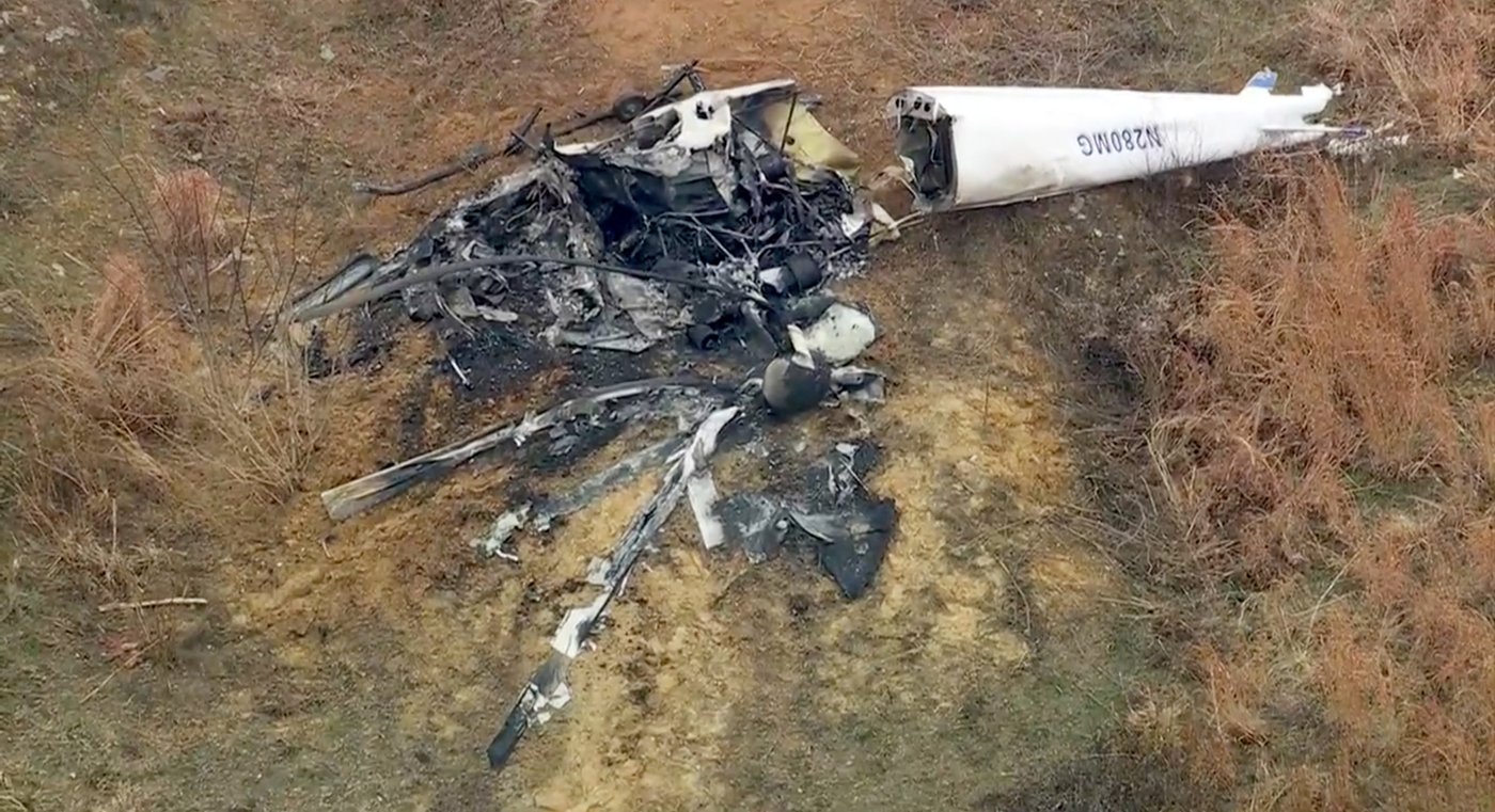Midair helicopter crash in New Jersey leaves 1 dead and another critically injured | iNFOnews.ca Midair helicopter crash in New Jersey leaves 1 dead and another critically injured | iNFOnews.ca