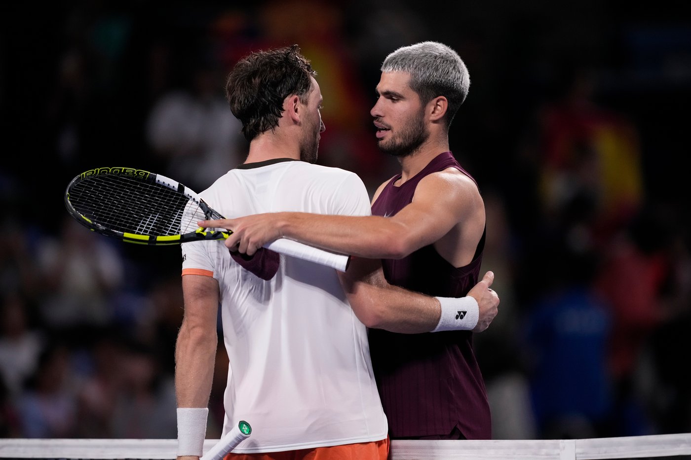 Swiatek wins 400th career match, advances to China Open fourth round. Alcaraz reaches final in Japan | iNFOnews.ca