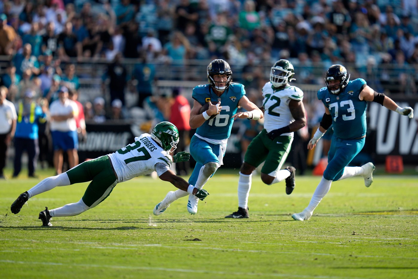 Trevor Lawrence finally looks like a generational quarterback and has the Jaguars surging | iNFOnews.ca