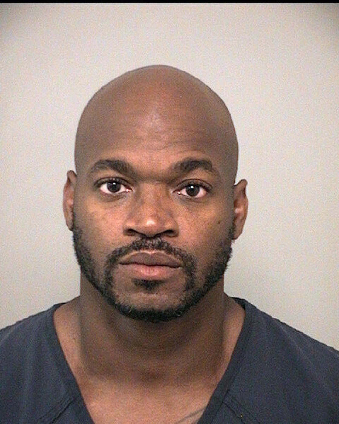 Affidavit: Former NFL star Adrian Peterson was asleep in SUV before DWI arrest in Texas | iNFOnews.ca