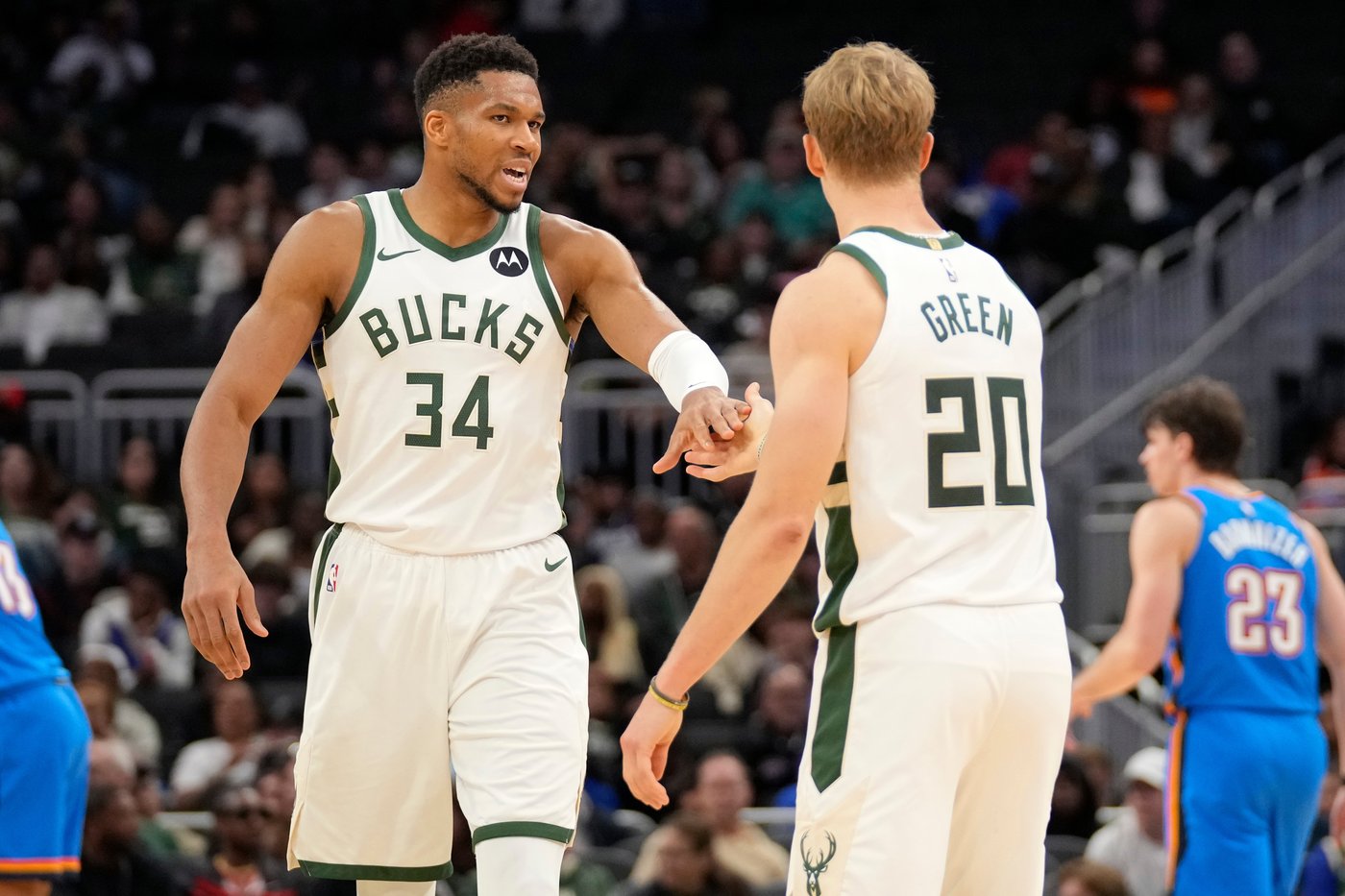 Bucks' AJ Green agrees to four-year, $45 million contract extension | iNFOnews.ca