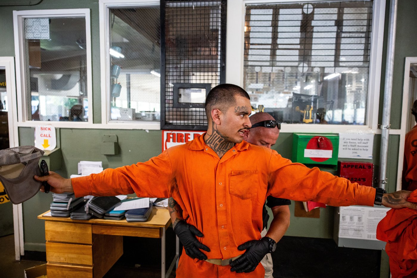 PHOTO ESSAY: Young California inmates learn skills to fight wildfires | iNFOnews.ca