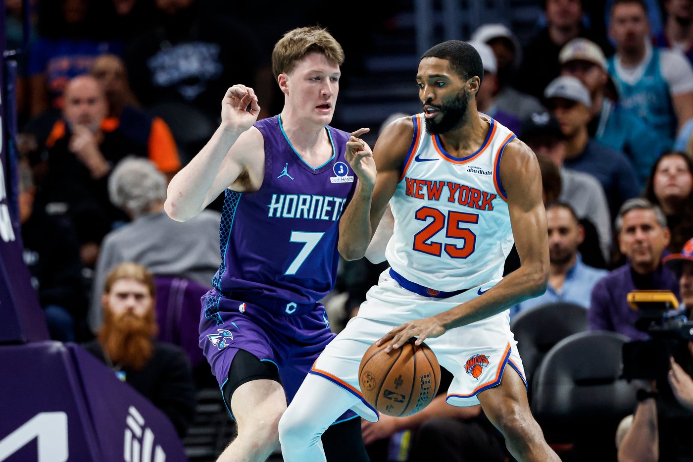 Brunson scores 33 as Knicks rout Hornets 129-101 to improve to 3-1 in NBA Cup group play | iNFOnews.ca