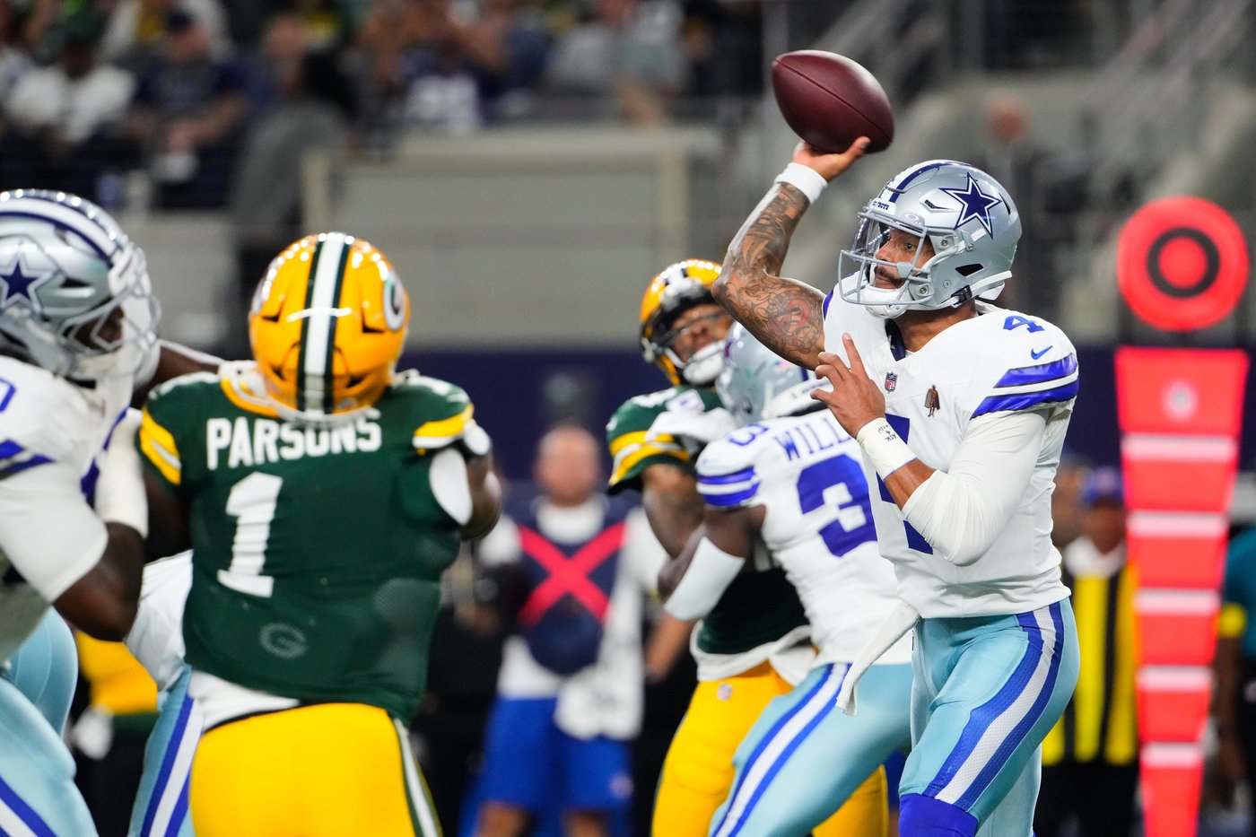 Micah Parsons gets OT sack but nobody wins in Packers' visit to Dallas a month after trade | iNFOnews.ca