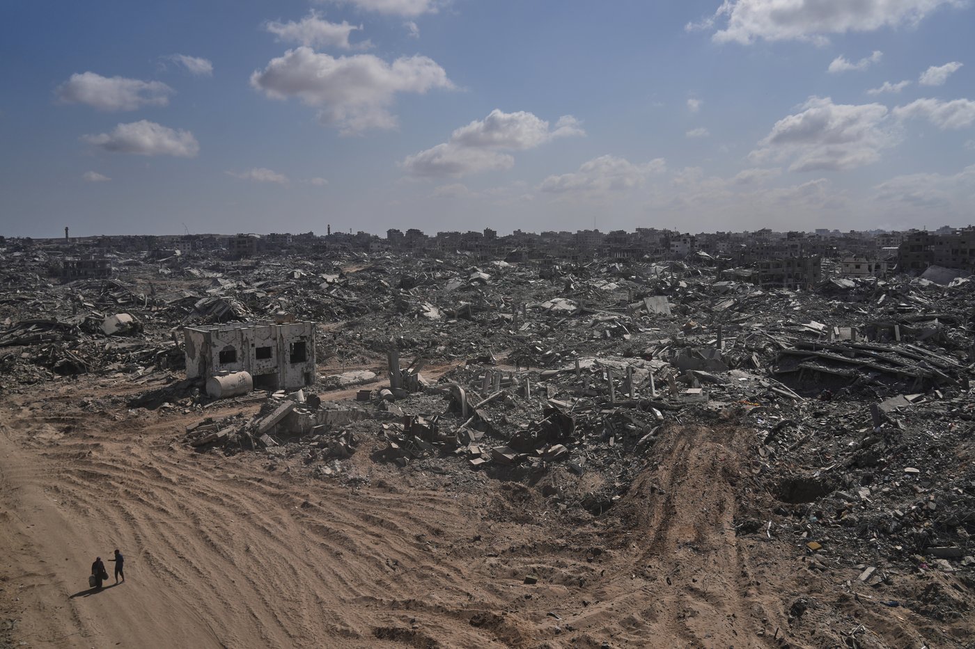 Palestinians return to ruins and US expects hostages freed on Monday as Gaza ceasefire holds | iNFOnews.ca Palestinians return to ruins and US expects hostages freed on Monday as Gaza ceasefire holds | iNFOnews.ca