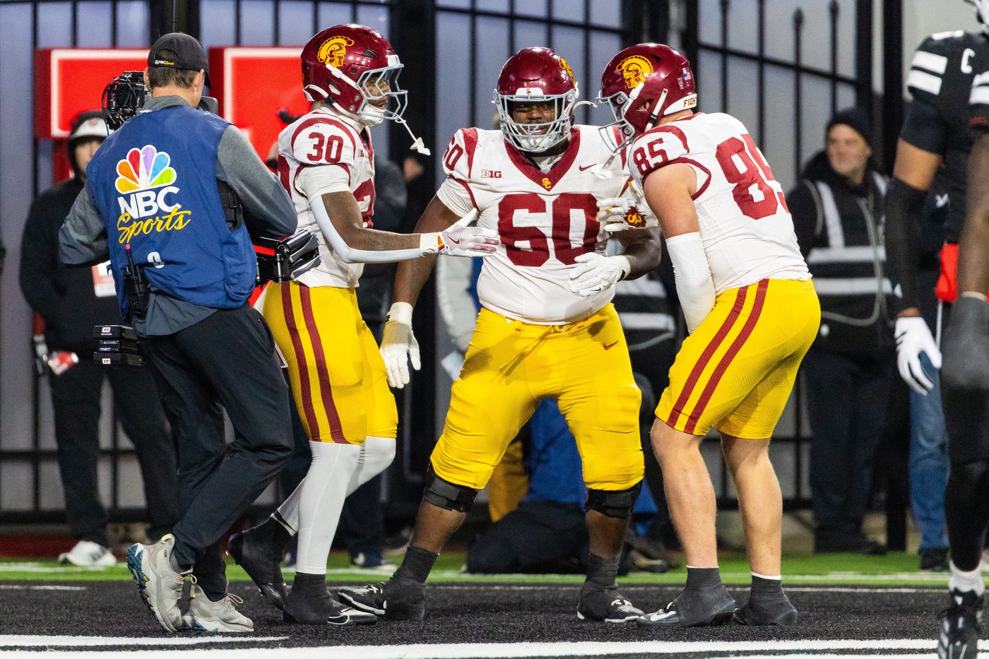 A walk-on at Tailback U., King Miller has seized a historic job and a starring role at No. 17 USC | iNFOnews.ca