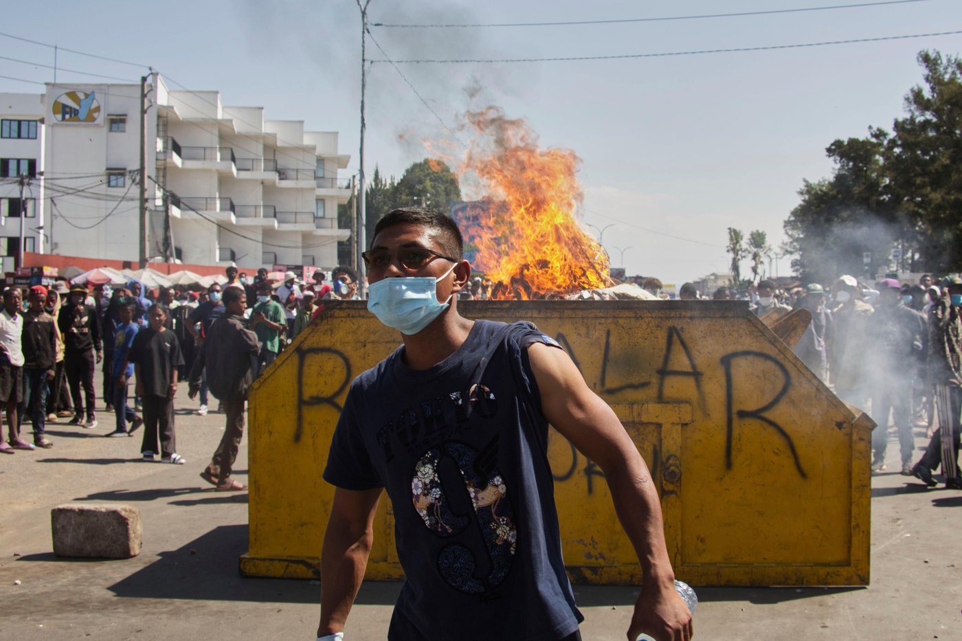 Madagascar's president says a coup is underway after soldiers joined anti-government demonstrations | iNFOnews.ca