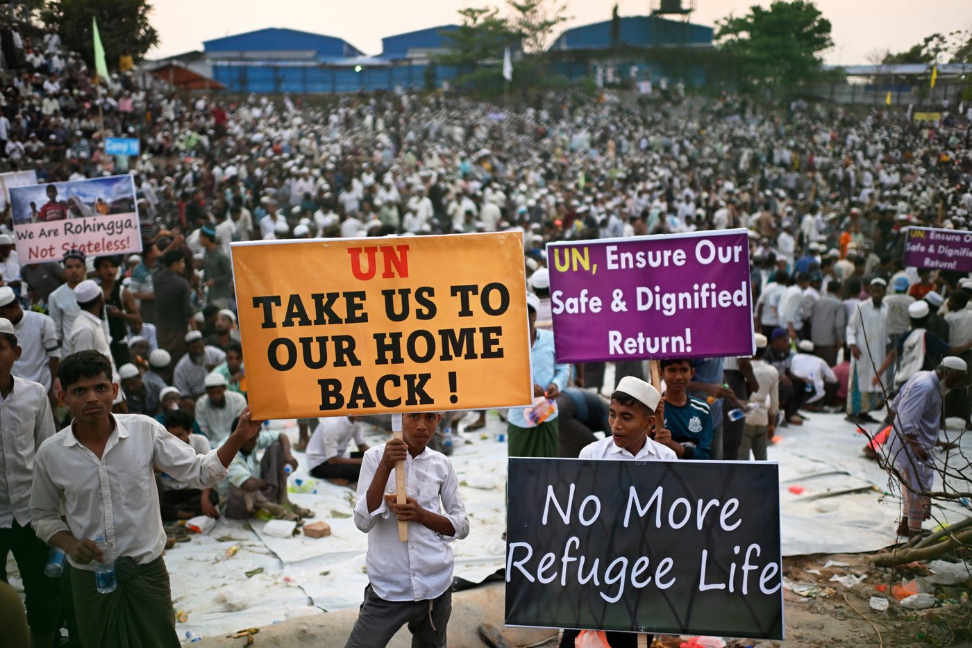 Rohingya Muslims plead for help at the UN to stop the killings in Myanmar | iNFOnews.ca